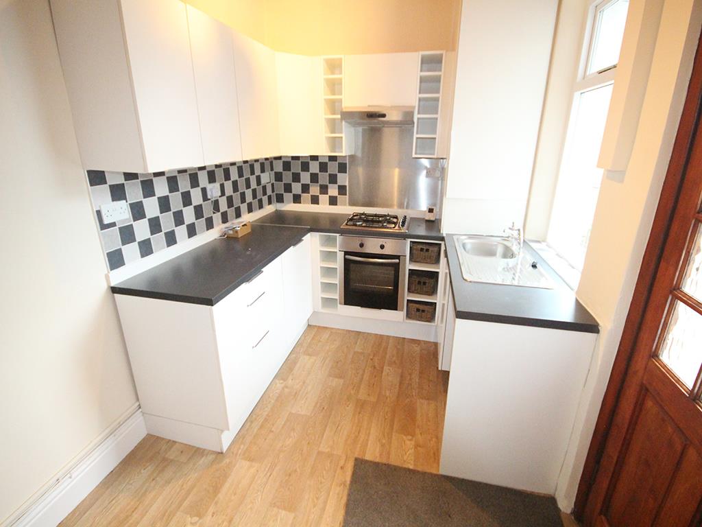 2 bedroom mid terrace house To Let in Barnoldswick - 2017-01-06 12.14.56.jpg